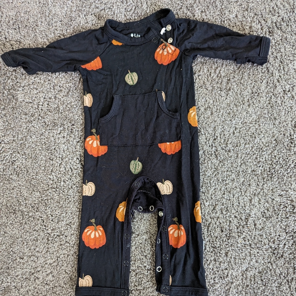 Kyte Baby pumpkin romper
